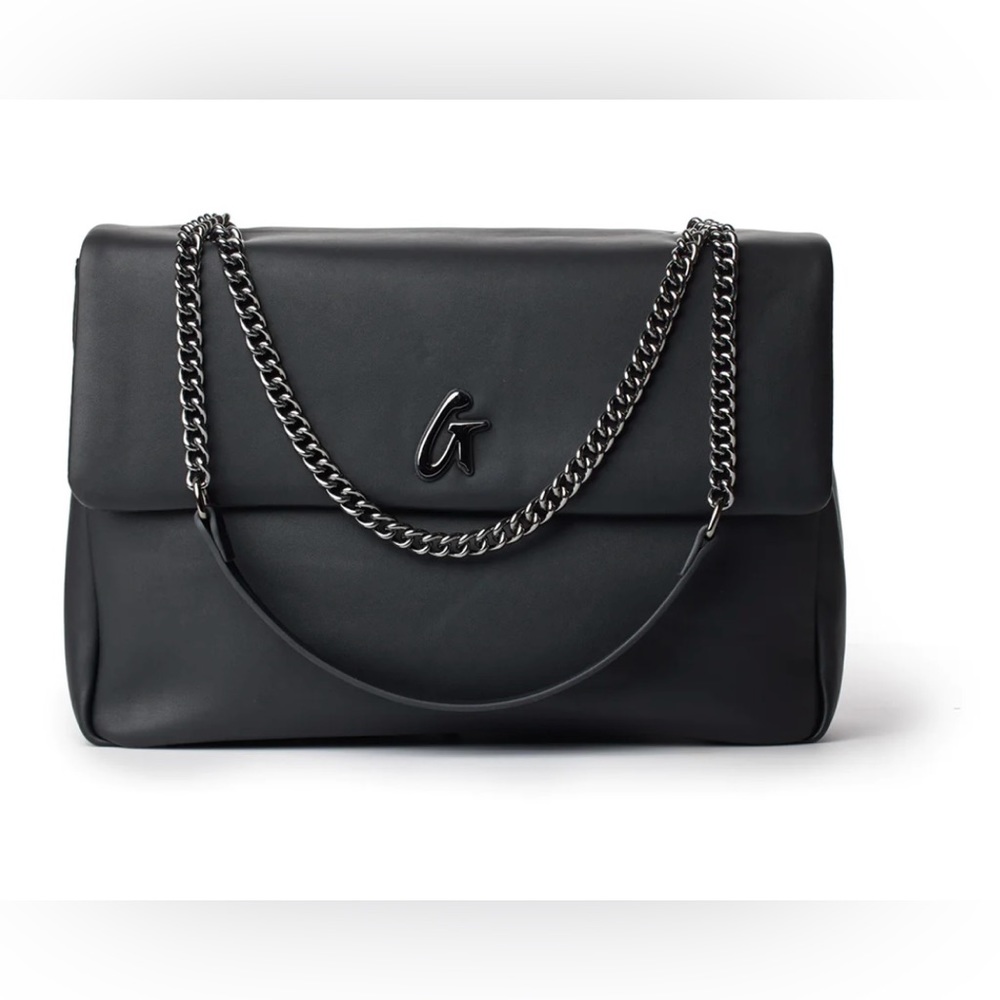 🖤🖤🖤🖤LIKE NEW GLAM-AHOLIC  STANDARD LARGE CLASSIC FLAP BAG MATTE BLACK🖤🖤🖤